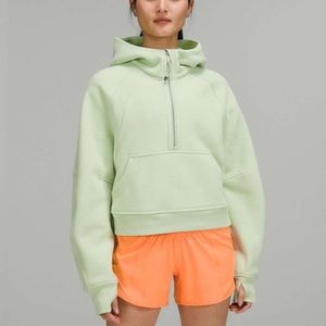 Lululemon Scuba Oversized Half-Zip Hoodie
Creamy Mint